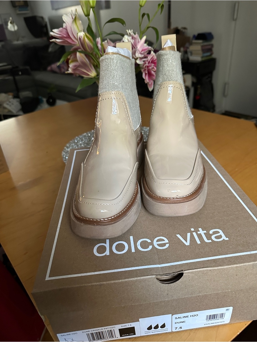SUPER comfy Dolce Vita Patent & Knit Platform Ankle Boots - Picture 2 of 8